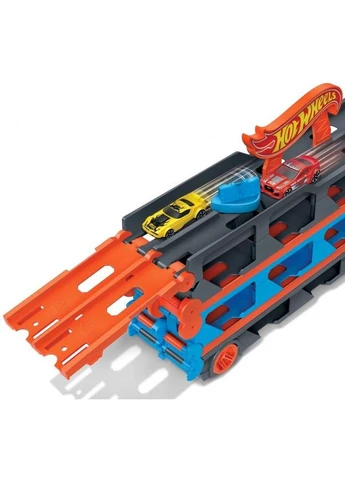Ігровий набір Вантажівка-транспортер "Суперперегони" (GVG37) Hot Wheels (390940408)