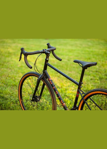 Велосипед 27,5" FOUR CORNERS рама - S 2023 Satin Black/Red (SKD-54-18) Marin (316396066)