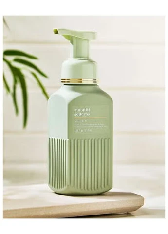 Жидкое мыло-пена для рук (667659450473) Moonlit Goddess Gentle & Clean Foaming Hand Soap 259 мл Bath & Body Works (397249800)