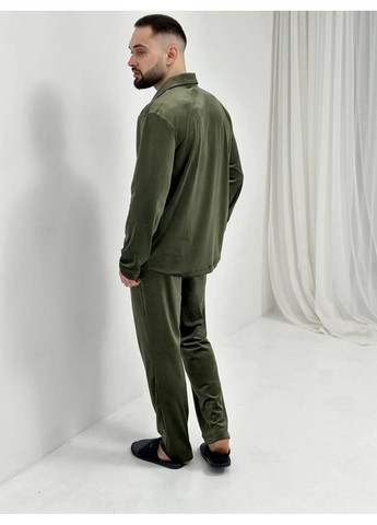 Чоловіча велюрова піжама / Домашній чоловічий комплект з велюру оливкового кольору / М’яка тепла чоловіча піжама велюр хакі No Brand (367610223)
