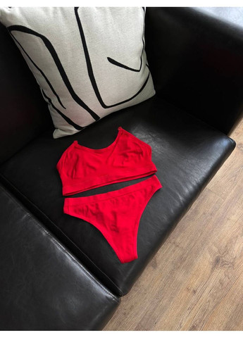 Красный демисезонный комплект женского белья топ и трусики с регулируемыми бретелями, спортивный комплект белья для женщин No Brand Білизна жіноча