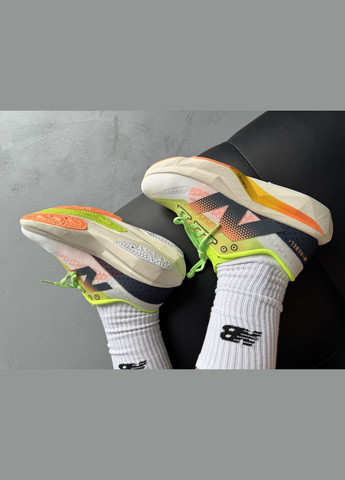 Бежевые демисезонные кроссовки мужские и женские new balance fuelcell supercomp elite v4 | нью беланс фуэлцелл суперкомп бежевые No Brand