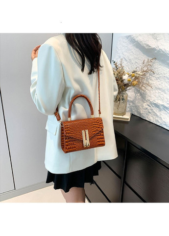 Женская сумка кроссбоди через плечо из экокожи с клапаном тиснения под рептилию RoyalBag P2-1801 (331879761)