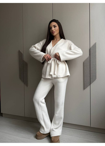 Жіночий затишний костюм з альпаки Avanti (371772788)