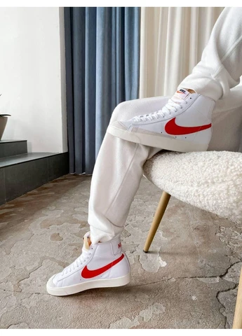 КРОССОВКИ ЖЕНСКИЕ NIKE BLAZER LOW 77 VINTAGE 2 RED SWOOSH НАЙК БЛЕЙЗЕР КРАСНЫЕ No Brand красные демисезоны (391944564)