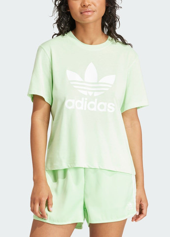 Зелена всесезон футболка adicolor trefoil boxy adidas
