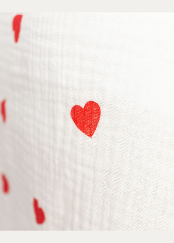 Белая всесезон пижама женская из муслина майка и шорты красные сердца Maybel
