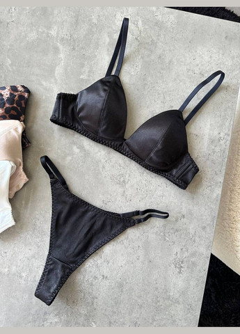 Черный демисезонный комплект женского белья Domino ліф та трусики стрінги