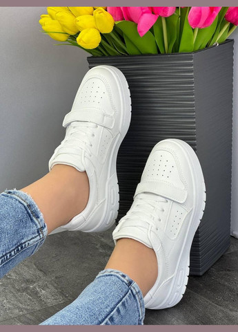 Жіночі молодіжні кросівки 1297 Білі No Brand білі демісезони (322874023)