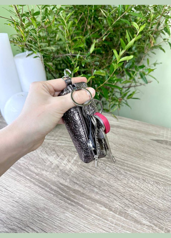 Ключница кожаная для обычных ключей на змейке с карабином VI&VA (299383308)