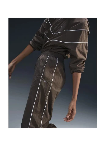 Брюки женские Windrunner High-Waistedven Open-Hem Pants Brown Nike (381733815)