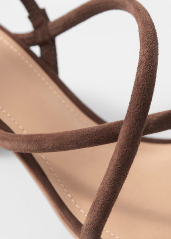 Босоніжки & Other Stories (336432736)