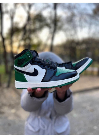 Серые демисезонные кроссовки мужские nike air jordan 1 retro high black white green найк аир джордан No Brand