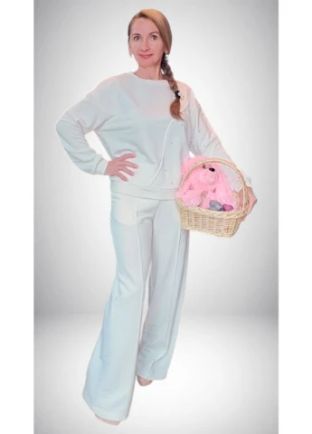 Костюм жіночий трикотаж молочний 50 Lesia (386253646)