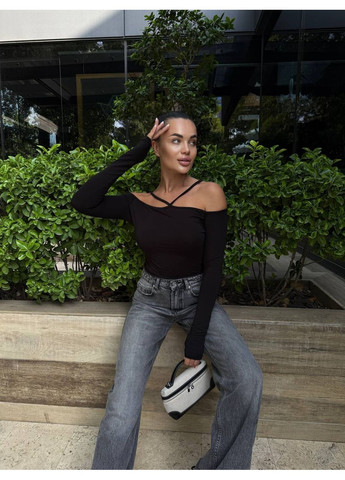 Стильний жіночий лонгслів з відкритими плечима Україна (351480374)