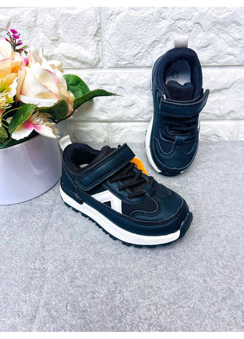 Черные хорошенькие кроссовки для самых маленьких Clibee