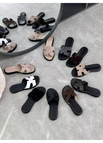 Коричневые кожаные шлепанцы No Brand