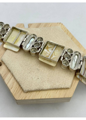 Біжутерний браслет з перламутром та перлами 3*2 см 22 см Білий No Brand (372467979)