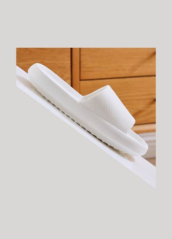 Белые шлепанцы колос 24 см белые Shoozy