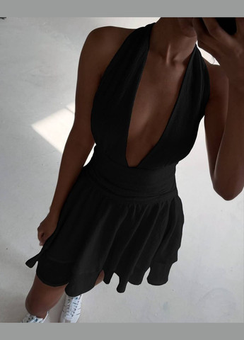 Черное кэжуал мини платье с открытым декольте с пышной юбкой Adelante однотонное