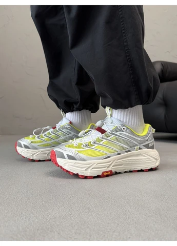 КРОССОВКИ ЖЕНСКИЕ HOKA X NICOLE MCLAUGHLIN MAFATE THREE2 SILVER/GREEN ХОКА СЕРЫЕ No Brand серые демисезоны (391941194)