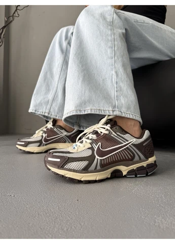 КРОССОВКИ ЖЕНСКИЕ NIKE ZOOM VOMERO 5 BROWN НАЙК ЗУМ ВОМЕРО 5 КОРИЧНЕВЫЕ No Brand коричневые демисезоны (391942600)