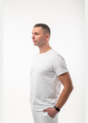 Белая базовая мужская футболка с коротким рукавом V.O.G.