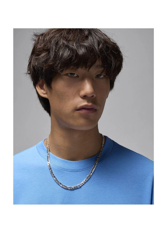 Голубая мужская футболка brand snkr ptch ss crew light blue Air Jordan