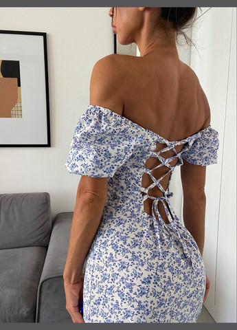 Блакитна вечірня, святковий, коктейльна, кежуал жіноча сукня з красивою спинкою блакитна No Brand з квітковим принтом