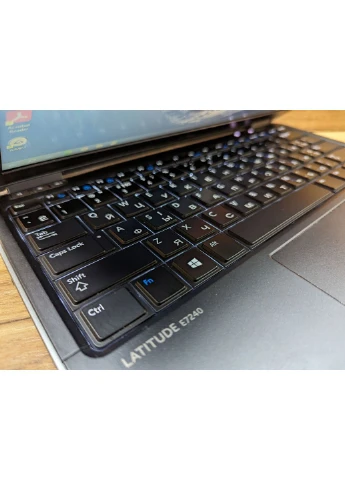 Ультрабук Б-клас Latitude E7240 / 12.5" (1366x768) TN / Intel Core i5-4210U (2 (4) ядра по 1.7 - 2.7 GHz) / 6 GB DDR3 / 128 GB Dell (398138442)