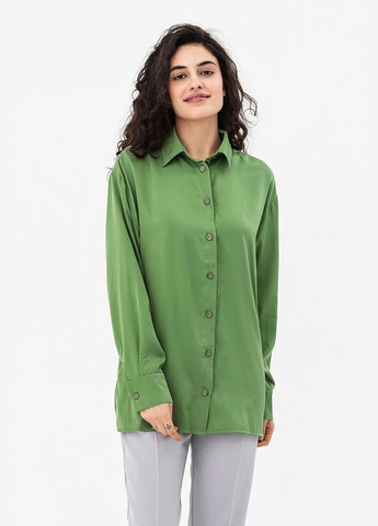 Зеленая кэжуал рубашка однотонная Garne с длинным рукавом