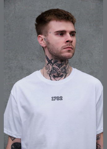 Біла оверсайз футболка з принтом fight з довгим рукавом Without