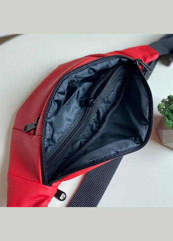 Червона сумка бананка на груди на пояс Prime red матова No Brand (293943095)