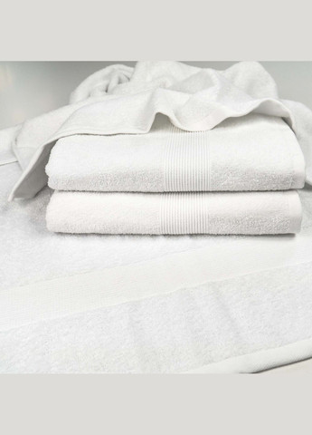 GM Textile банное махровое полотенце с бордюром 70х140см 400г/м2 () белый производство -