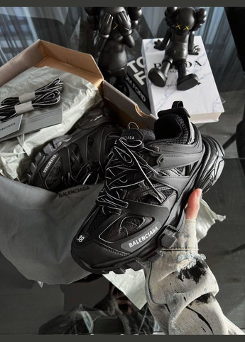 Білі Осінні кросівки balenciaga track black 542023 w No Brand