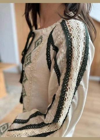 Блузка бежевая вышиванка с кружевом на рукавах и геометрической вышивкой You Best (293057529)
