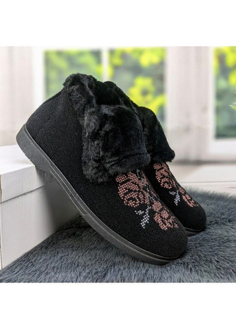 Черные тапочки чуни женские высокие на меху Gipanis