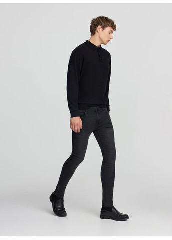 Черные демисезонные джинсы чел Terranova