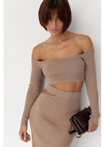 Костюм у рубчик з кроп-топом та спідницею - коричневий колір Lurex (364967711)