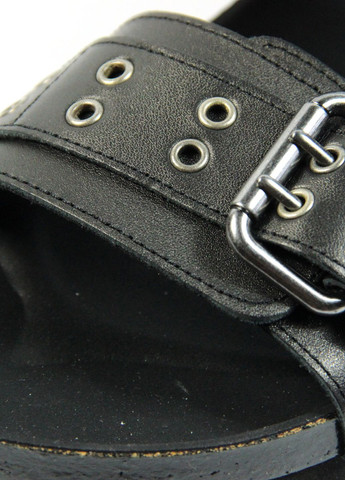 Жіночі шльопанці Bershka (338254876)