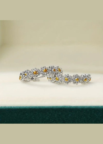 Женские серьги в виде цветка ромашка моносерьги серебристые 1.4 см FloraShine027 Liresmina Jewelry (301906088)