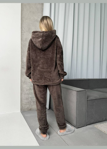 Жіночий костюм для дому з махри коричневого кольору 29909 No Brand (362008380)