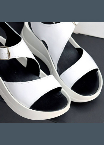 Жіночі босоніжки білі шкіряні літні на танкетці Garti Босоніжки (342122476)