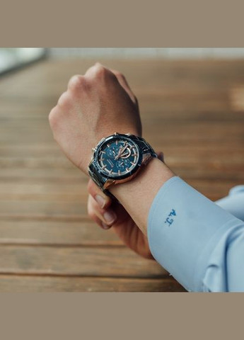 Wild Curren (346534095)