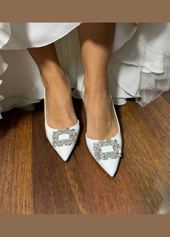 No Brand Весільні жіночі туфлі лакові з брошкою 6см - Білий колір білий з текстиль, — літо (322414606)