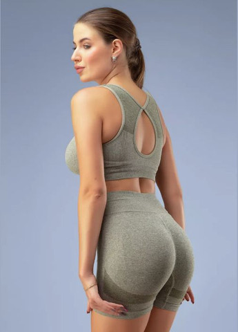 Жіночий спортивний костюм топ і шорти з пуш-ап ефектом для фітнесу і тренувань No Brand (329889560)