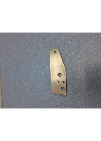 Петля для холодильника 7042350 LIEBHERR (361863466)