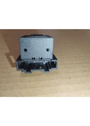 Датчик включения стоп сигнала Audi A3 A4 A6 VW Golf Passat Caddy Jetta Touareg Skoda Octavia Seat Leon 7L694551 Borsehung (392887828)
