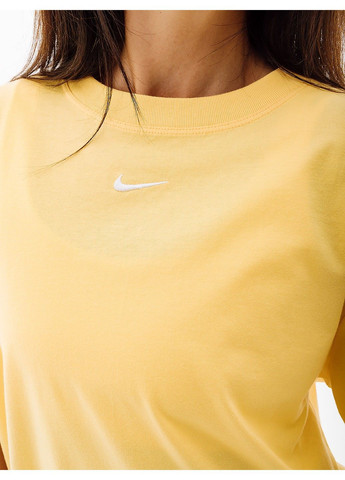 Желтая демисезон футболка w nsw essntl tee bf lbr Nike