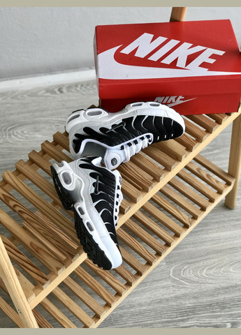 Кросівки жіночі і чоловічі No Brand air max Tn plus black white | Найк аір макс Тн плюс чорно-білі демісезони (316507747)
